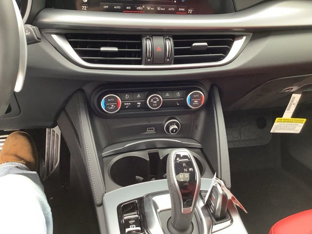 2026 Alfa Romeo Stelvio Base - Photo 18