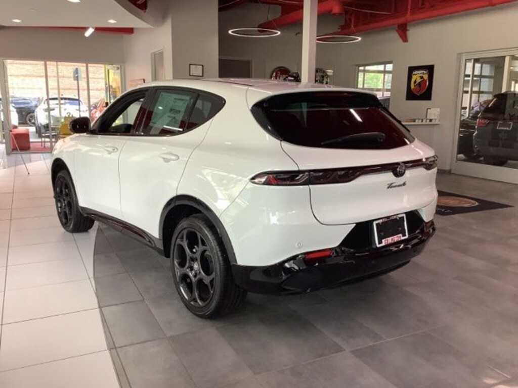 New 2026 Alfa Romeo Tonale Base SUV