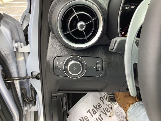 2025 Alfa Romeo Giulia Base - Photo 10