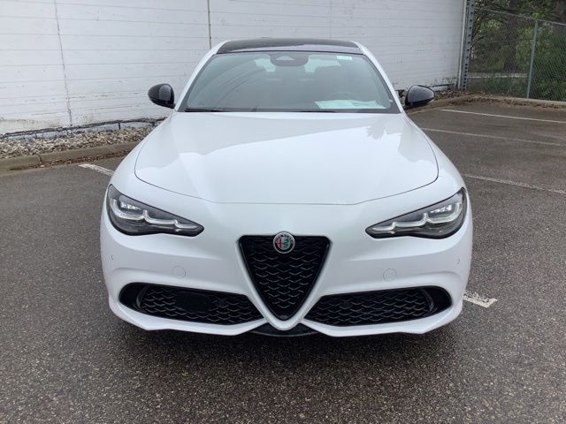 2026 Alfa Romeo Giulia Base - Photo 8