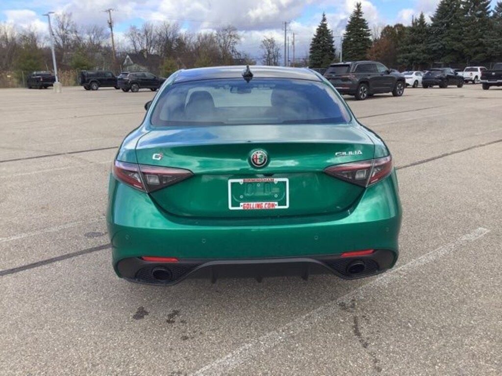 New 2025 Alfa Romeo Giulia AWD Sedan