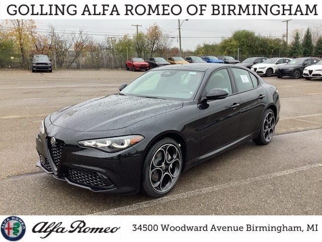 2025 Alfa Romeo Giulia Base