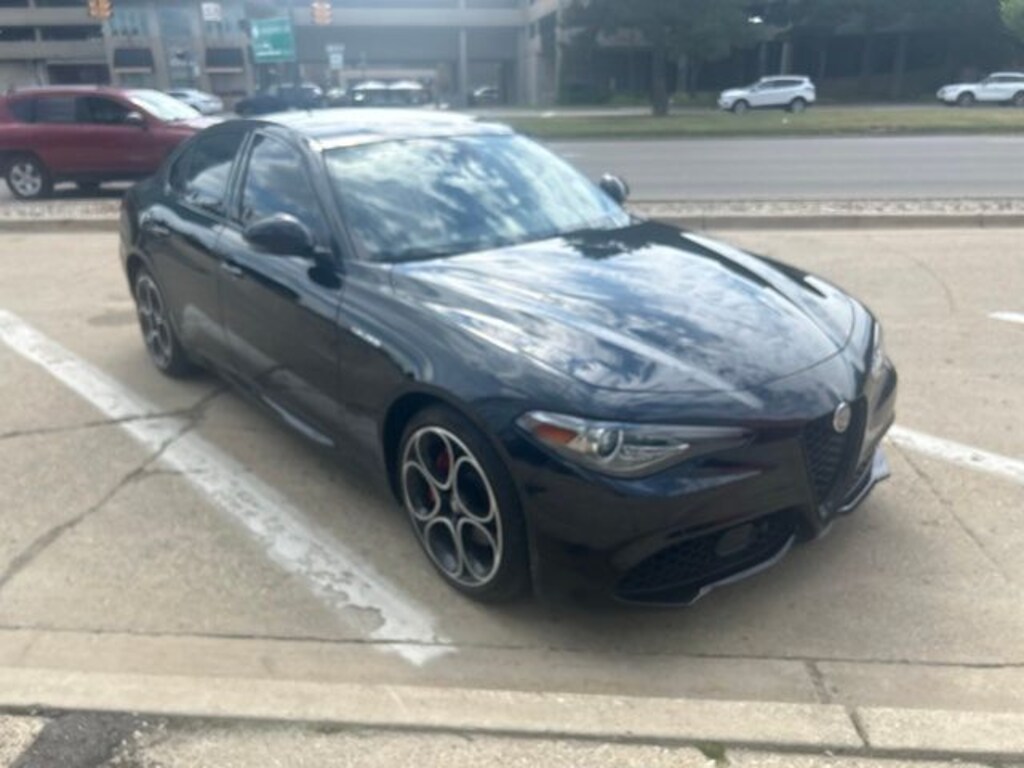 Used 2023 Alfa Romeo Giulia Veloce Sedan
