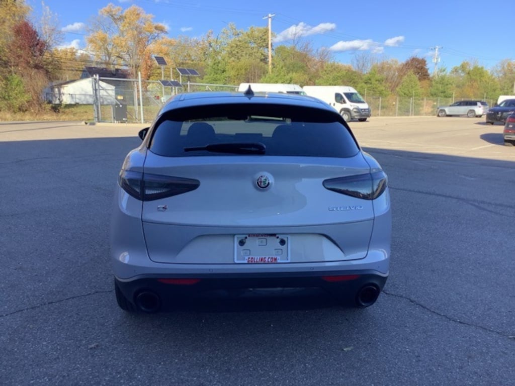 New 2025 Alfa Romeo Stelvio AWD Sport Utility