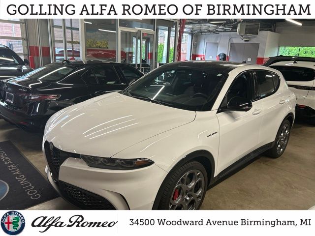 2024 Alfa Romeo Tonale Veloce's photo