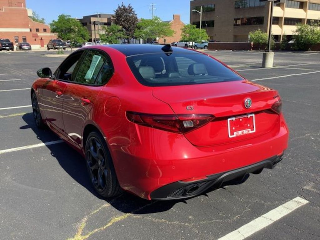 Certified 2023 Alfa Romeo Giulia Estrema Sedan