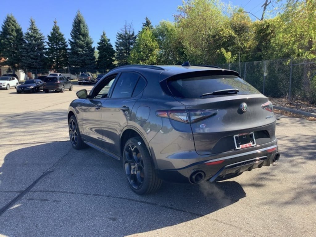 New 2025 Alfa Romeo Stelvio AWD Sport Utility