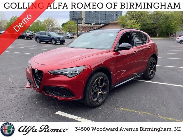 2025 Alfa Romeo Stelvio Intensa AWD's photo