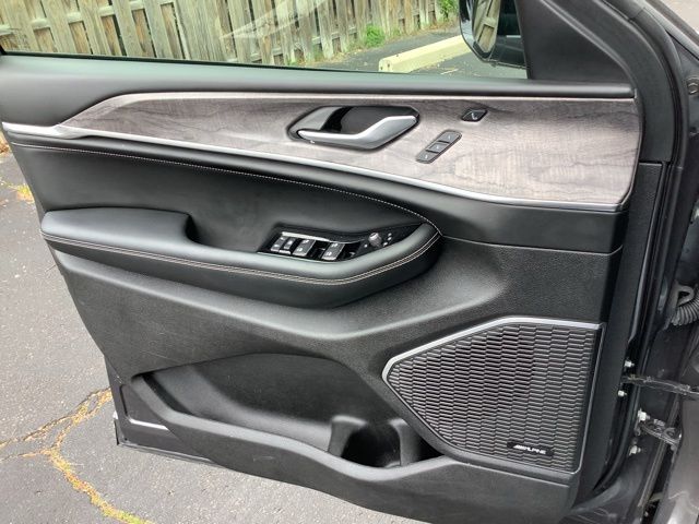 2025 Jeep Grand Cherokee L Overland - Photo 14