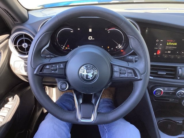 2026 Alfa Romeo Giulia Base - Photo 11