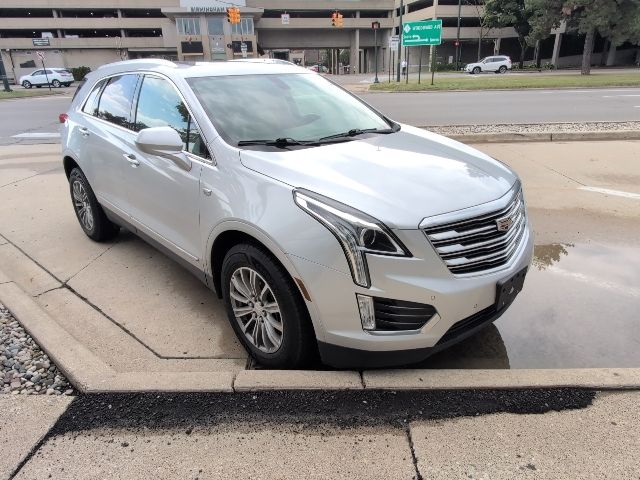 Used 2017 Cadillac XT5 Luxury with VIN 1GYKNBRS8HZ160624 for sale in Birmingham, MI