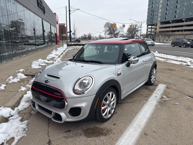 2016 MINI Cooper John Cooper Works's photo