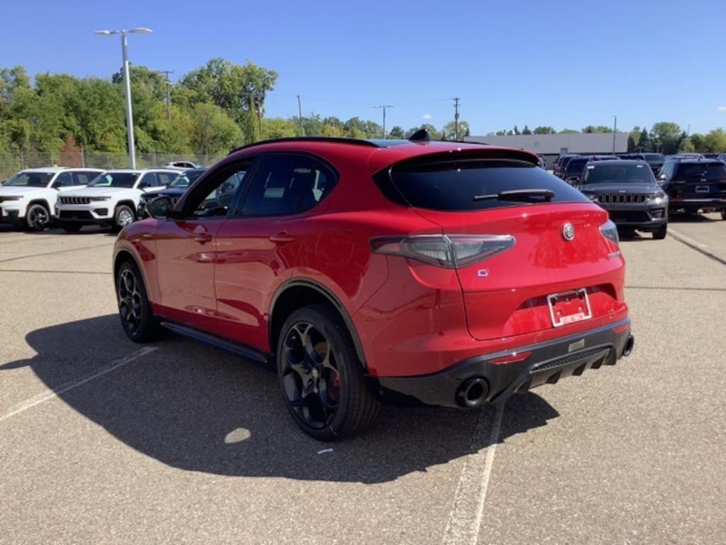 New 2025 Alfa Romeo Stelvio AWD Sport Utility