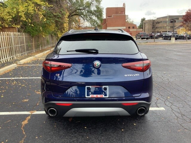 2018 Alfa Romeo Stelvio Ti photo 4