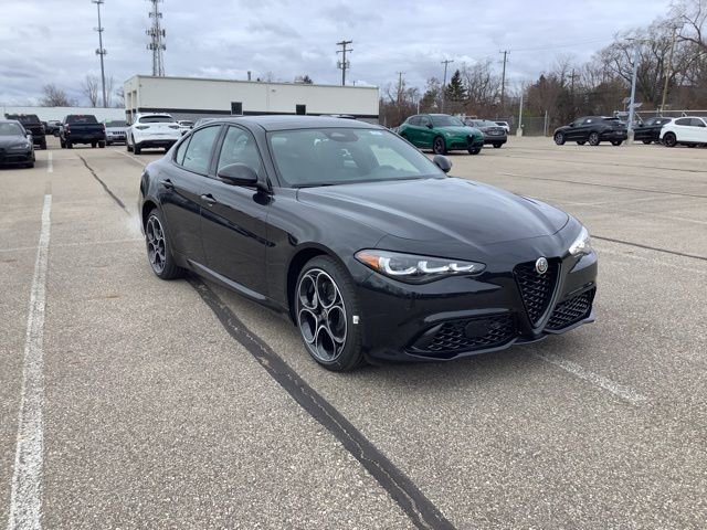 2025 Alfa Romeo Giulia Base - Photo 7
