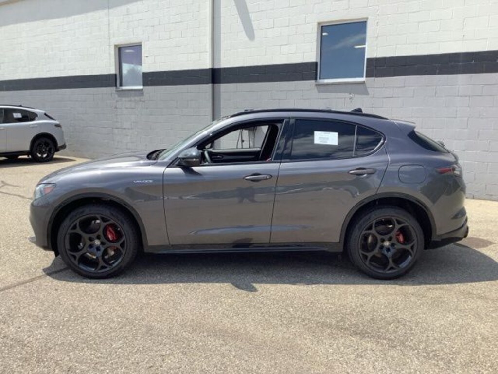 New 2026 Alfa Romeo Stelvio AWD Sport Utility