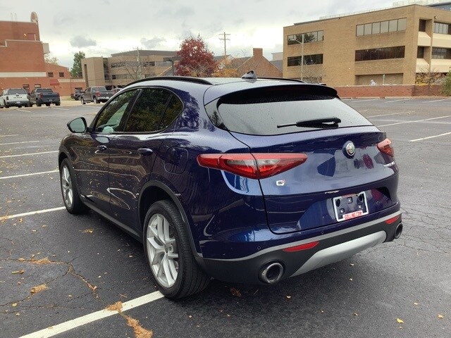 2018 Alfa Romeo Stelvio Ti photo 3