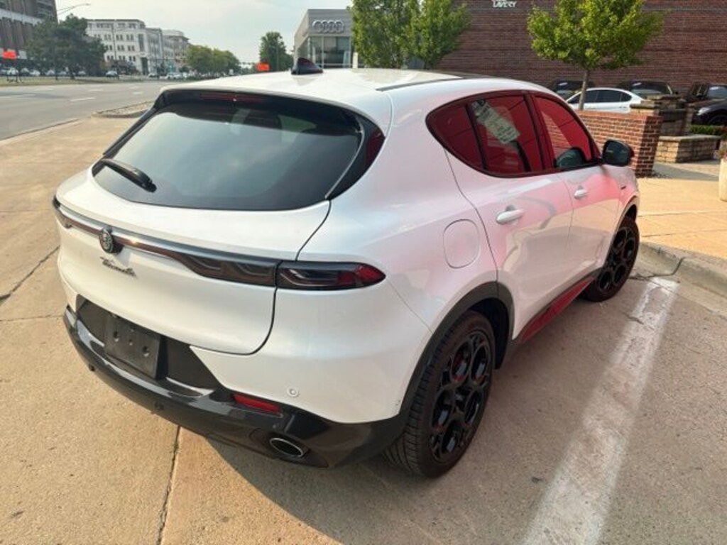 Used 2024 Alfa Romeo Tonale Veloce SUV