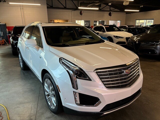 2017 Cadillac XT5 Platinum photo 4