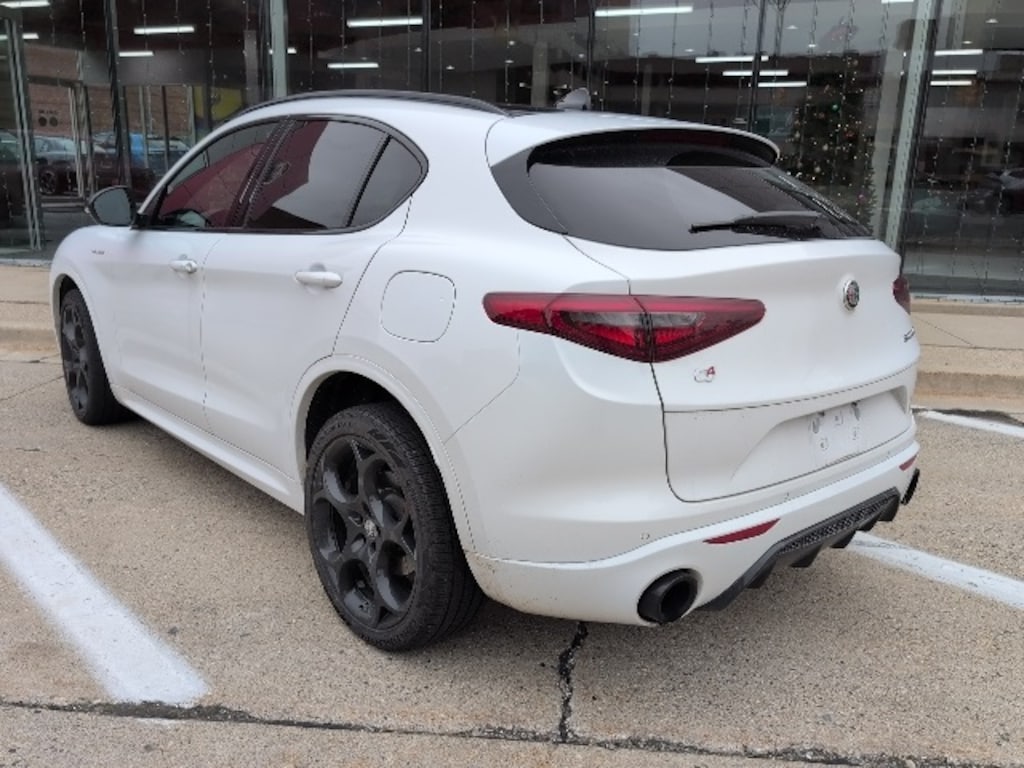 Used 2023 Alfa Romeo Stelvio Veloce SUV