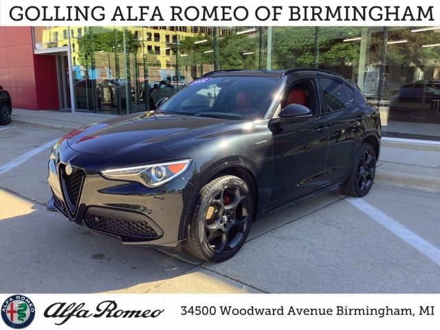 2022 Alfa Romeo Stelvio Ti Veloce AWD's photo