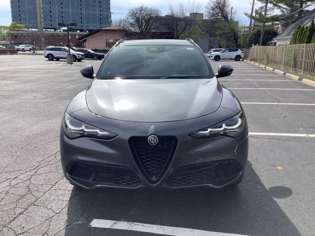 2025 Alfa Romeo Stelvio Base - Photo 8