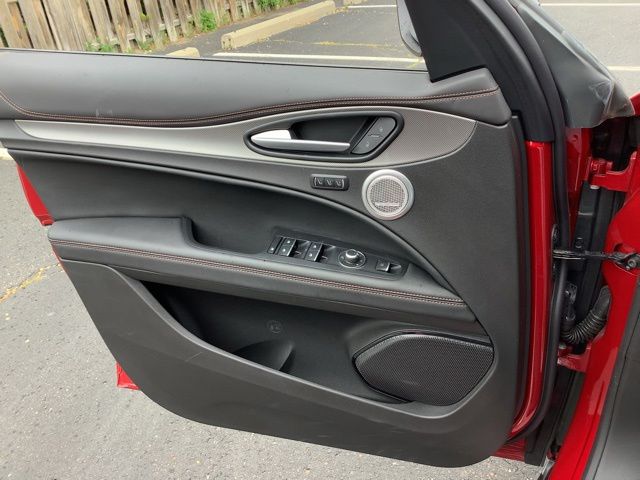 2025 Alfa Romeo Stelvio Intensa - Photo 13