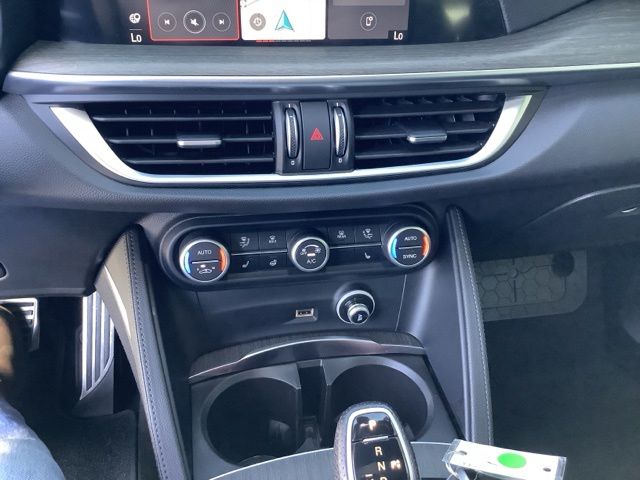 2023 Alfa Romeo Stelvio Ti - Photo 17
