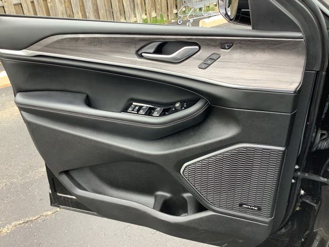 2023 Jeep Grand Cherokee L Overland - Photo 14