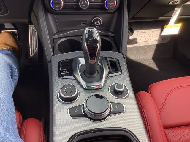 2025 Alfa Romeo Stelvio Base - Photo 17