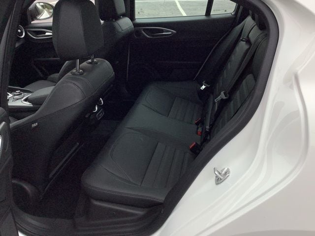 2025 Alfa Romeo Giulia Base - Photo 22