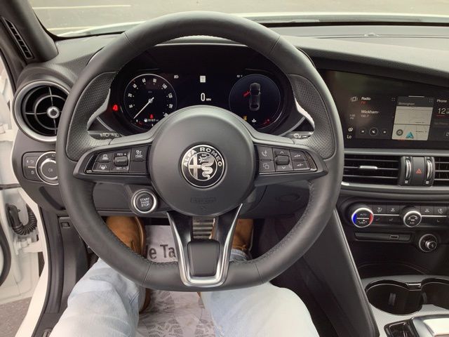 2025 Alfa Romeo Giulia Base - Photo 10