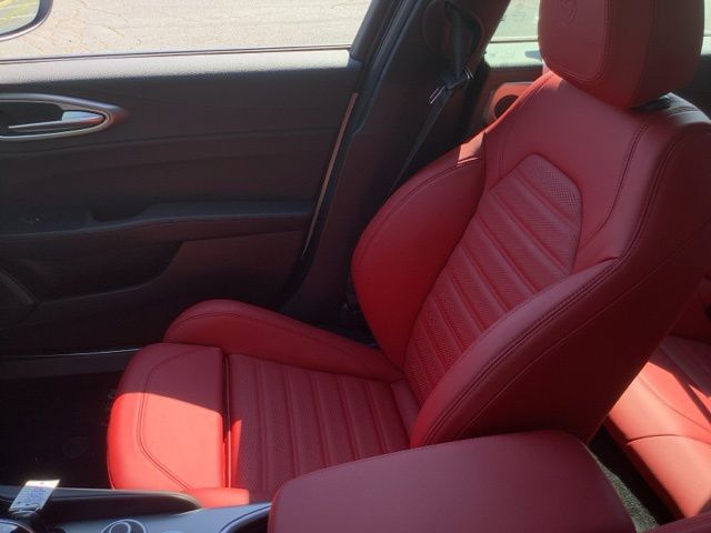 2025 Alfa Romeo Giulia Base - Photo 21