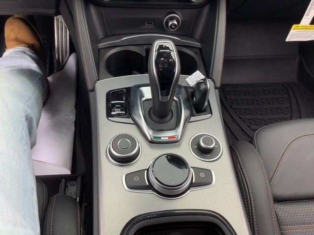 2025 Alfa Romeo Stelvio Intensa - Photo 19