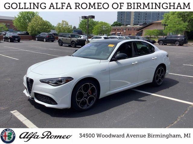 2024 Alfa Romeo Giulia Veloce AWD's photo