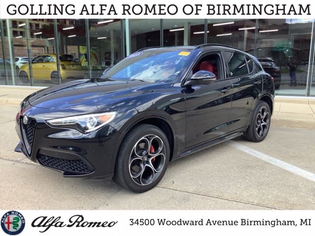 2023 Alfa Romeo Stelvio Veloce AWD's photo