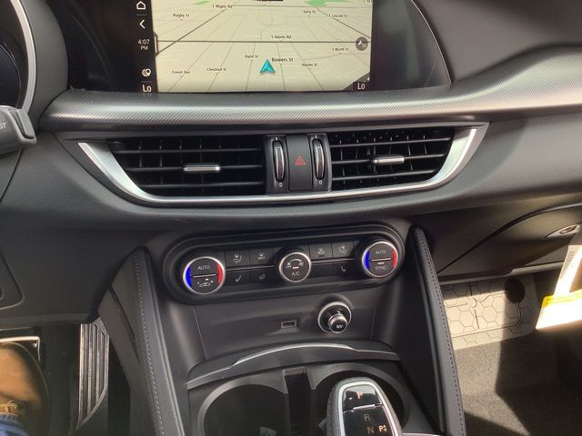 2025 Alfa Romeo Stelvio Base - Photo 16
