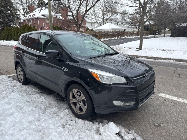 2016 Ford Escape SE photo 2