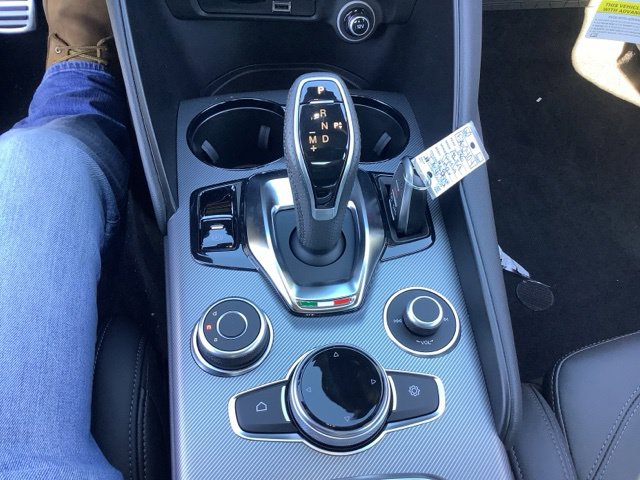 2026 Alfa Romeo Giulia Base - Photo 19