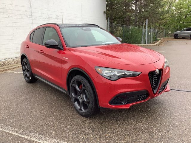 2026 Alfa Romeo Stelvio Base - Photo 7