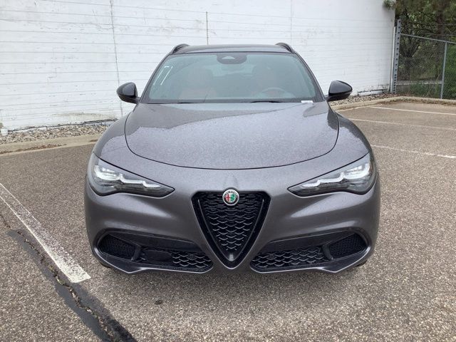 2026 Alfa Romeo Stelvio Base - Photo 8