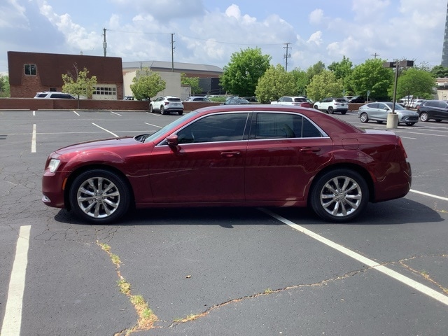 Used 2017 Chrysler 300 Limited with VIN 2C3CCARG3HH521932 for sale in Birmingham, MI