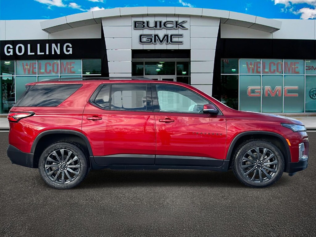 Used 2023 Chevrolet Traverse RS SUV