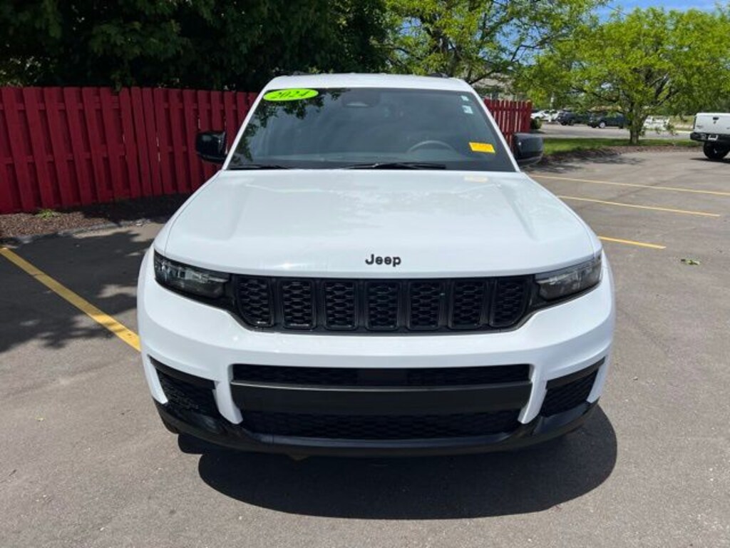 Used 2024 Jeep Grand Cherokee L Altitude SUV