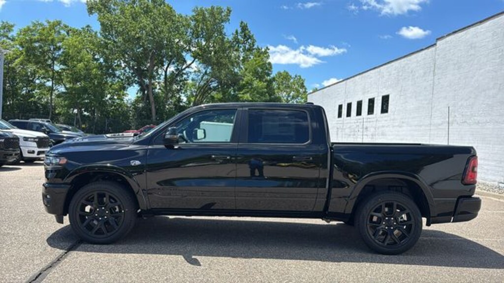 New 2026 Ram 1500 LARAMIE CREW CAB 4X4 5'7 BOX Pickup