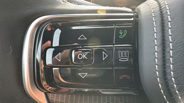 2025 Jeep Grand Wagoneer Series II - Photo 13