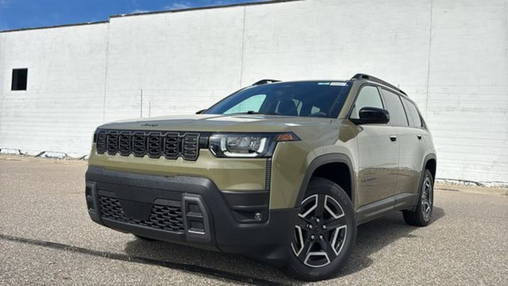 New 2026 Jeep Cherokee LAREDO 4X4 Sport Utility