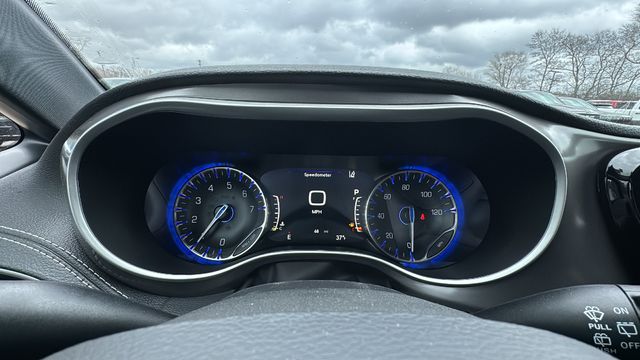 2026 Chrysler Pacifica Select - Photo 16