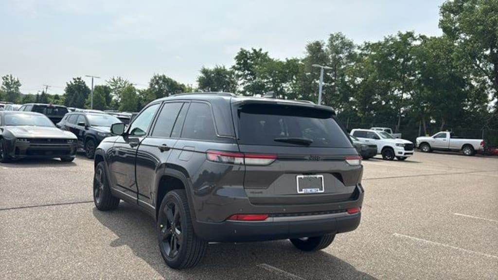 New 2026 Jeep Grand Cherokee LIMITED 4X4 Sport Utility