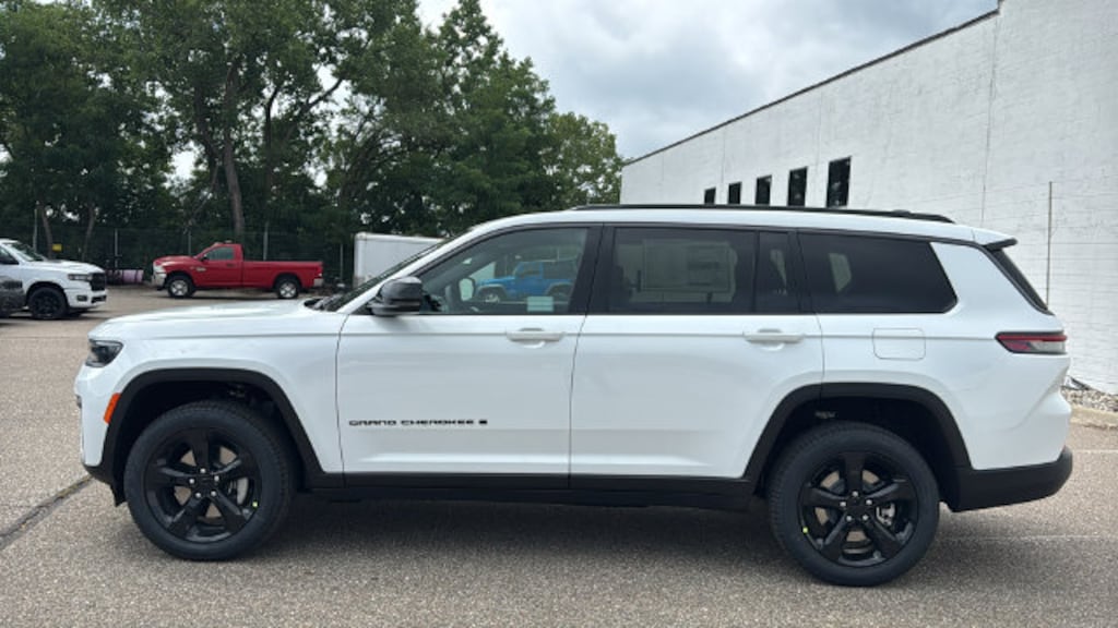 New 2026 Jeep Grand Cherokee L LIMITED 4X4 Sport Utility